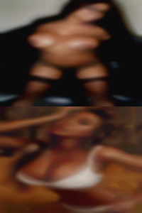 Older white naked sexy woman.